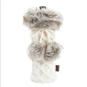 NWT UGG Wine Bottle Holder White Snow Faux Fur